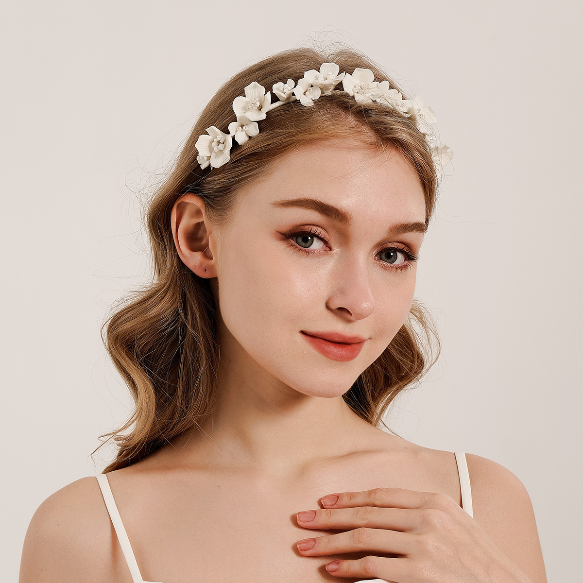 Wedding Supply List - Обруч для волос Efily Bride с